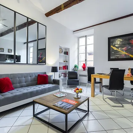 Apartment Ste Reparate F4 Moderne, Design, Place Rossetti, Heart Old Town Nice