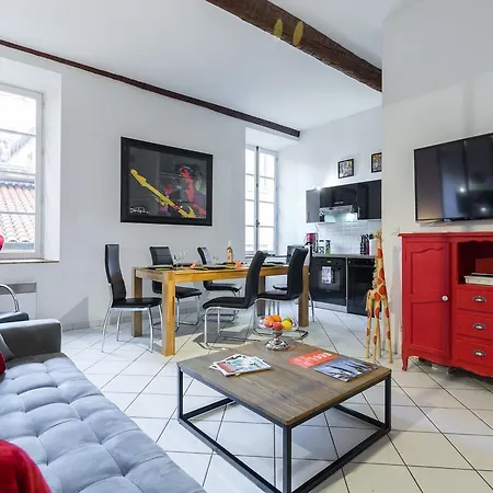 Ste Reparate F4 Moderne, Design, Place Rossetti, Heart Old Town Apartment