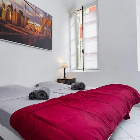 Ste Reparate F4 Moderne, Design, Place Rossetti, Heart Old Town Apartment