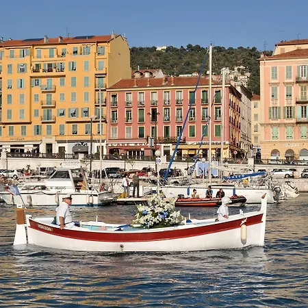 Apartment Ste Reparate F4 Moderne, Design, Place Rossetti, Heart Old Town