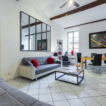 Ste Reparate F4 Moderne, Design, Place Rossetti, Heart Old Town * Nice