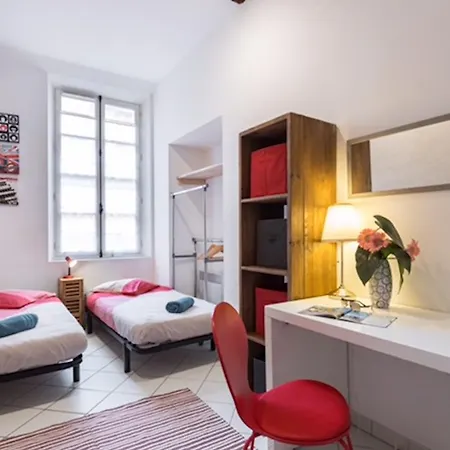Ste Reparate F4 Moderne, Design, Place Rossetti, Heart Old Town Apartment Nice